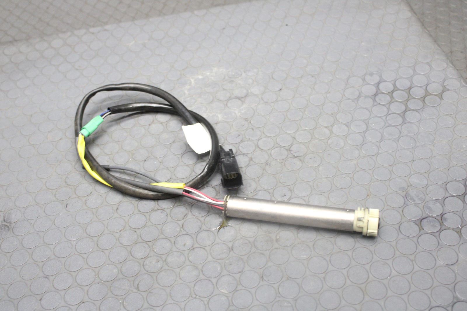 2008-2015 Harley Touring Electra Throttle By Wire Twist Grip OEM 32305-08A
