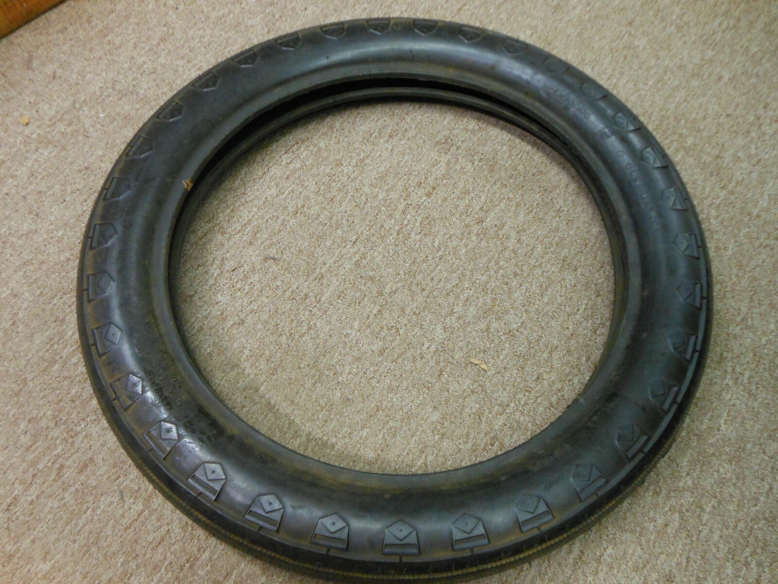 Good Year Super Eagle Tire 3.25-18 Made in Japan Harley Hummer Super 10 Scat