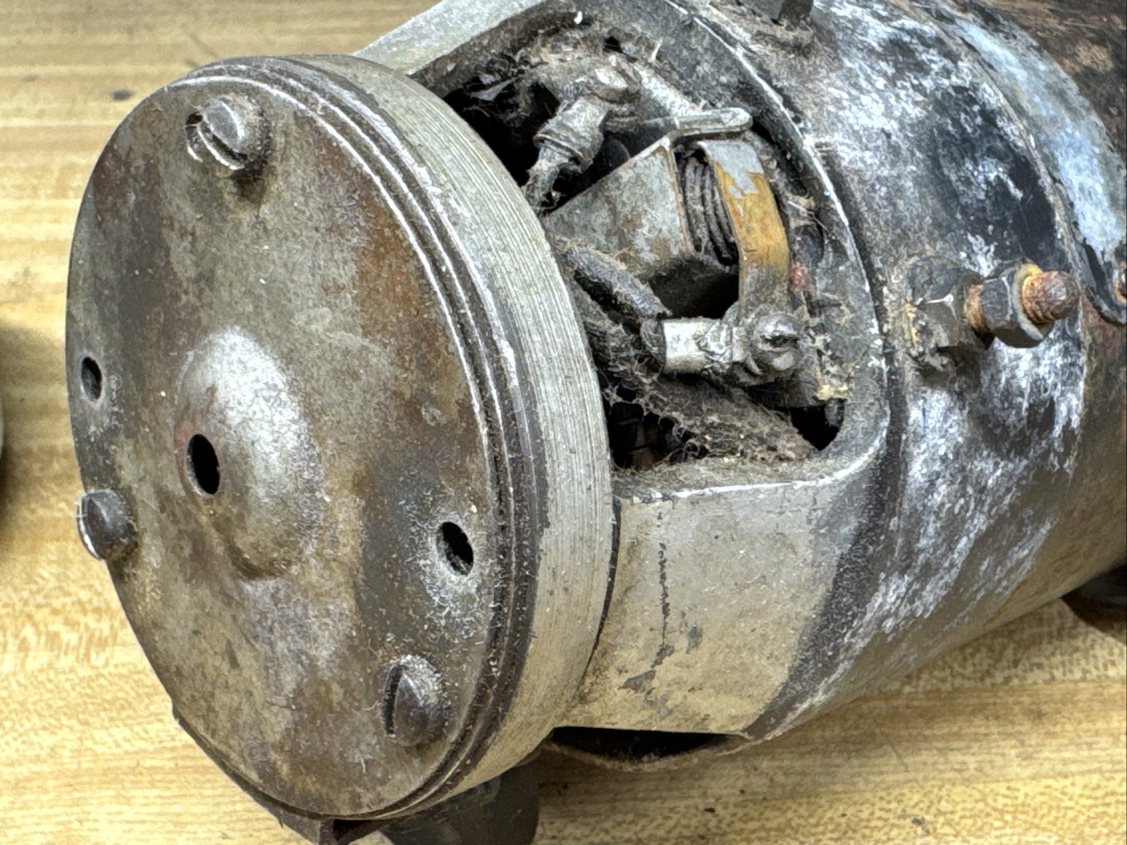 Harley-Davidson Knucklehead Panhead Flathead 3 Brush Generator 32e 6 Volt