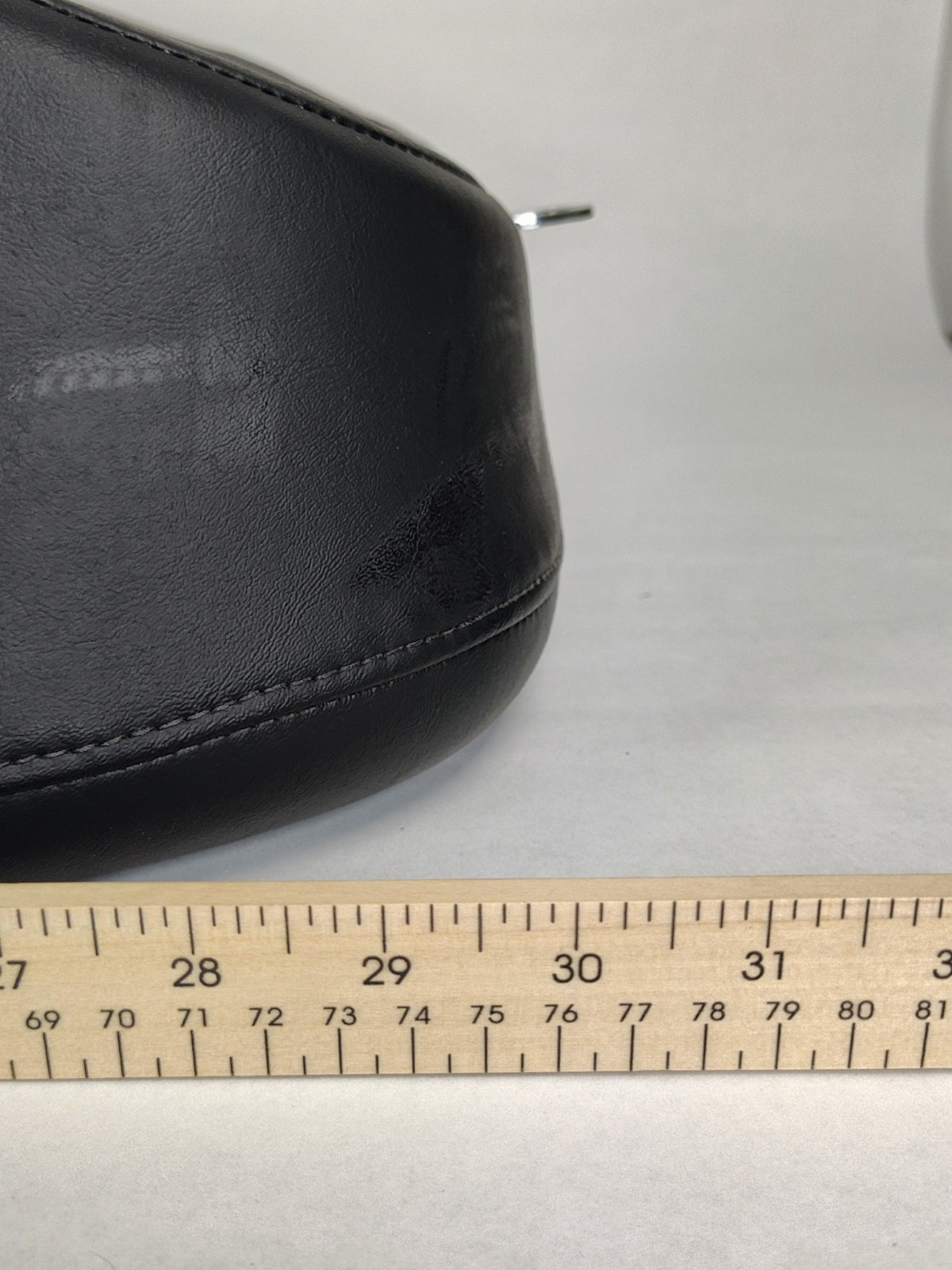 OEM 24688 Genuine Harley-Davidson Touring Stock Motorcycle Seat