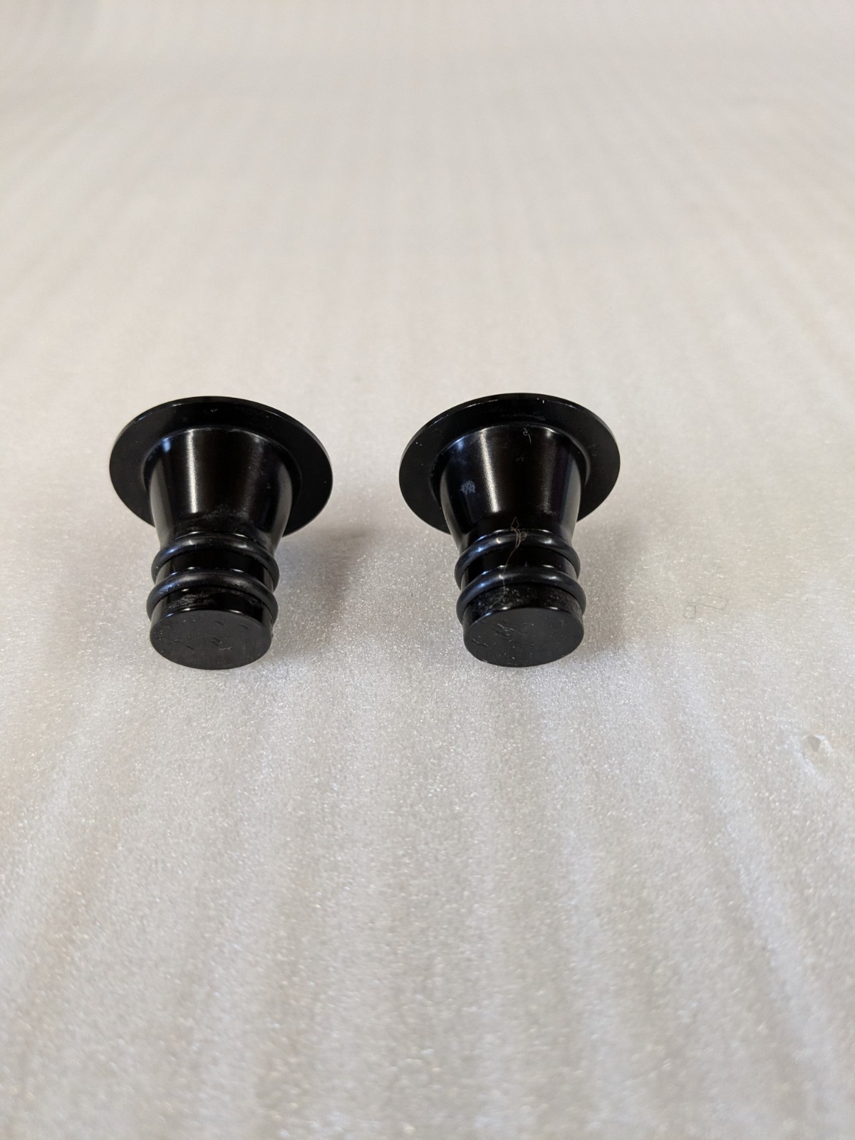 Triumph Bonneville Bobber & Black 2017-2020 RISER FINISHERS PAIR P/N A9630228