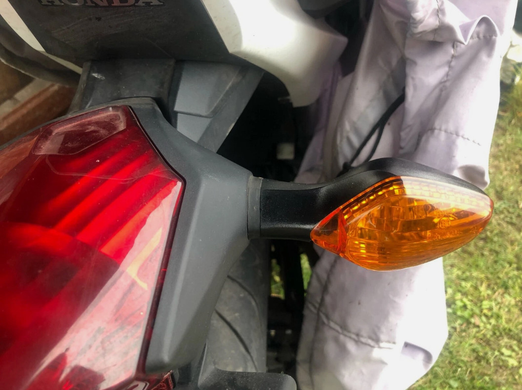 Turn Signal Blinker Light Fits For CBR500R CB500F CB500X CBR650F CB650F