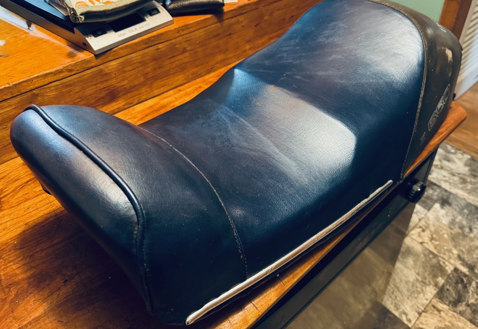 Kawasaki Z650 seat- Giuliari Blue and Black rare kz650b1 kz650