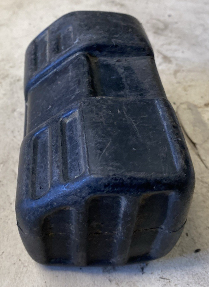 Yamaha 4V6 Boost Bottle – Possibly YZ490 / 465 / 400 / IT490 / 465 / 400 Genuine