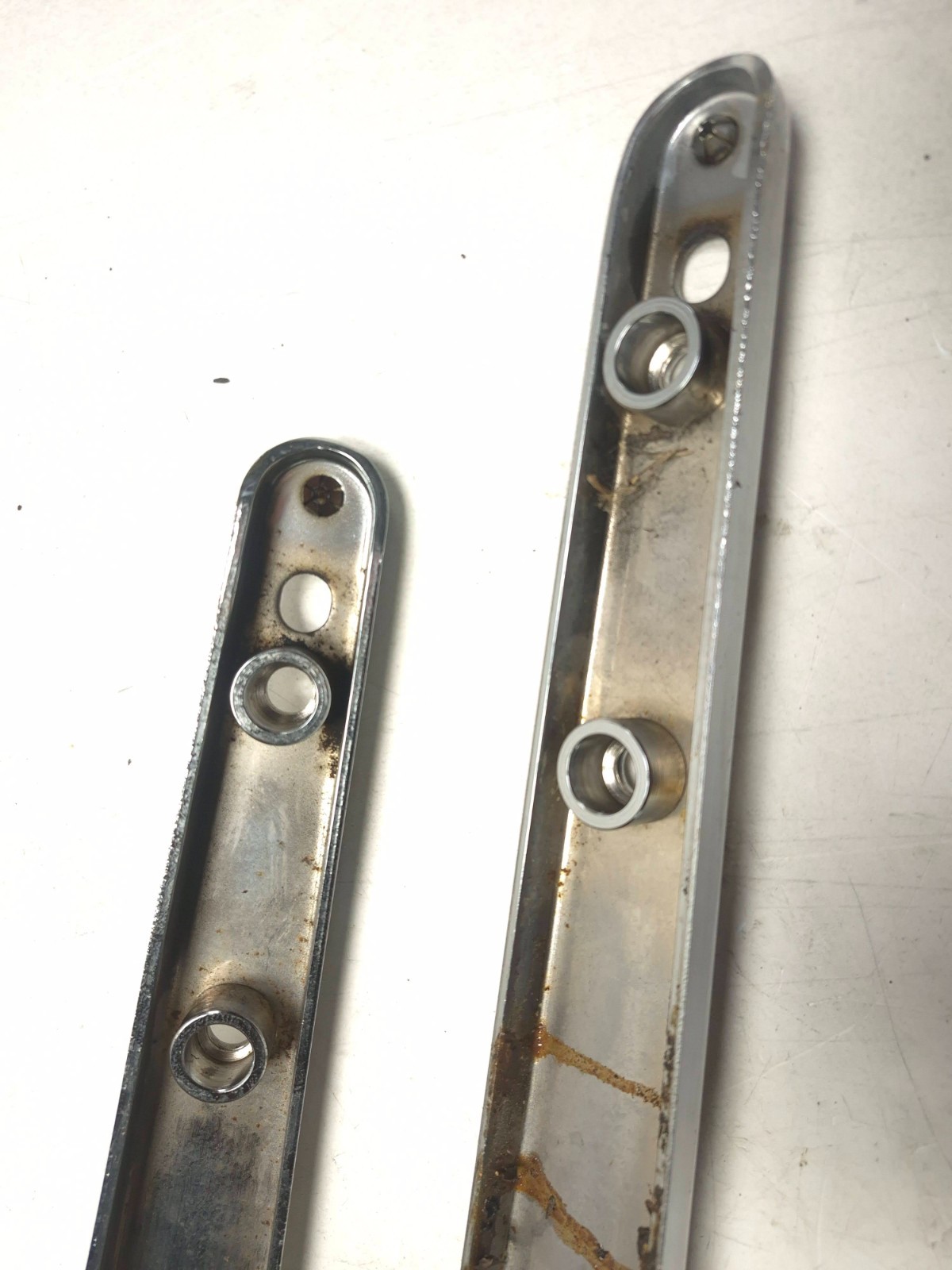 2004 Harley Softail FLSTC Heritage Classic Rear Fender Support Left & Right OEM
