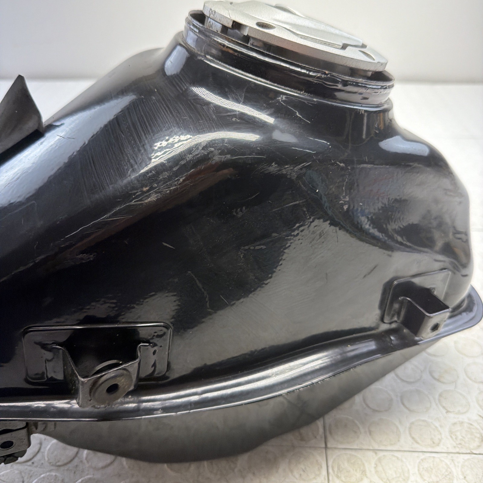 22-23 CFMoto 300SS GAS TANK FUEL CELL PETROL RESERVOIR BLACK OEM Good Mint 2022