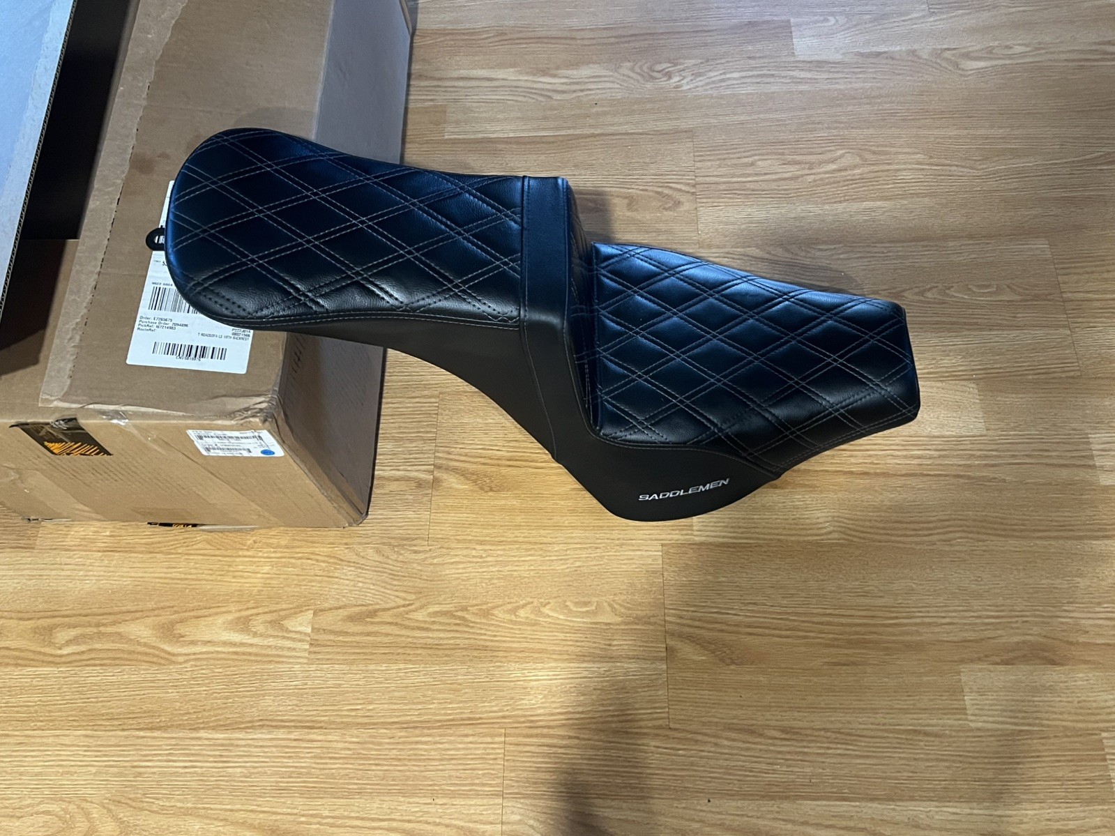 Saddlemen – 818-30-175 – Step-Up Full LS Lattice Stitch Seat, Black Full Diamond