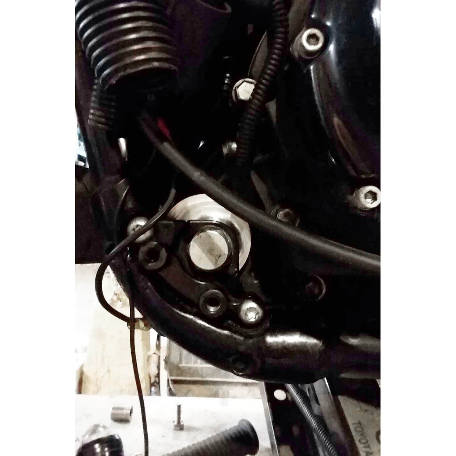 Aluminum Solid Motor Mount Kit 2004-up Harley Sportster XL rubber mount chopper
