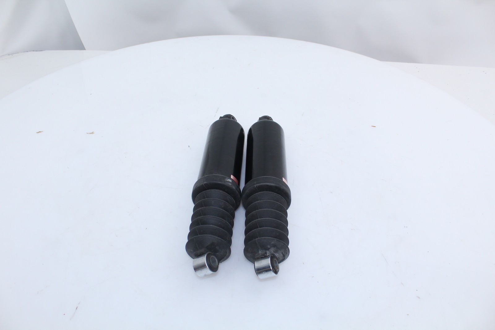 Harley FLHTCU Electra Glide Ultra Classic 2012-2016 Shock Low Profile Set OEM