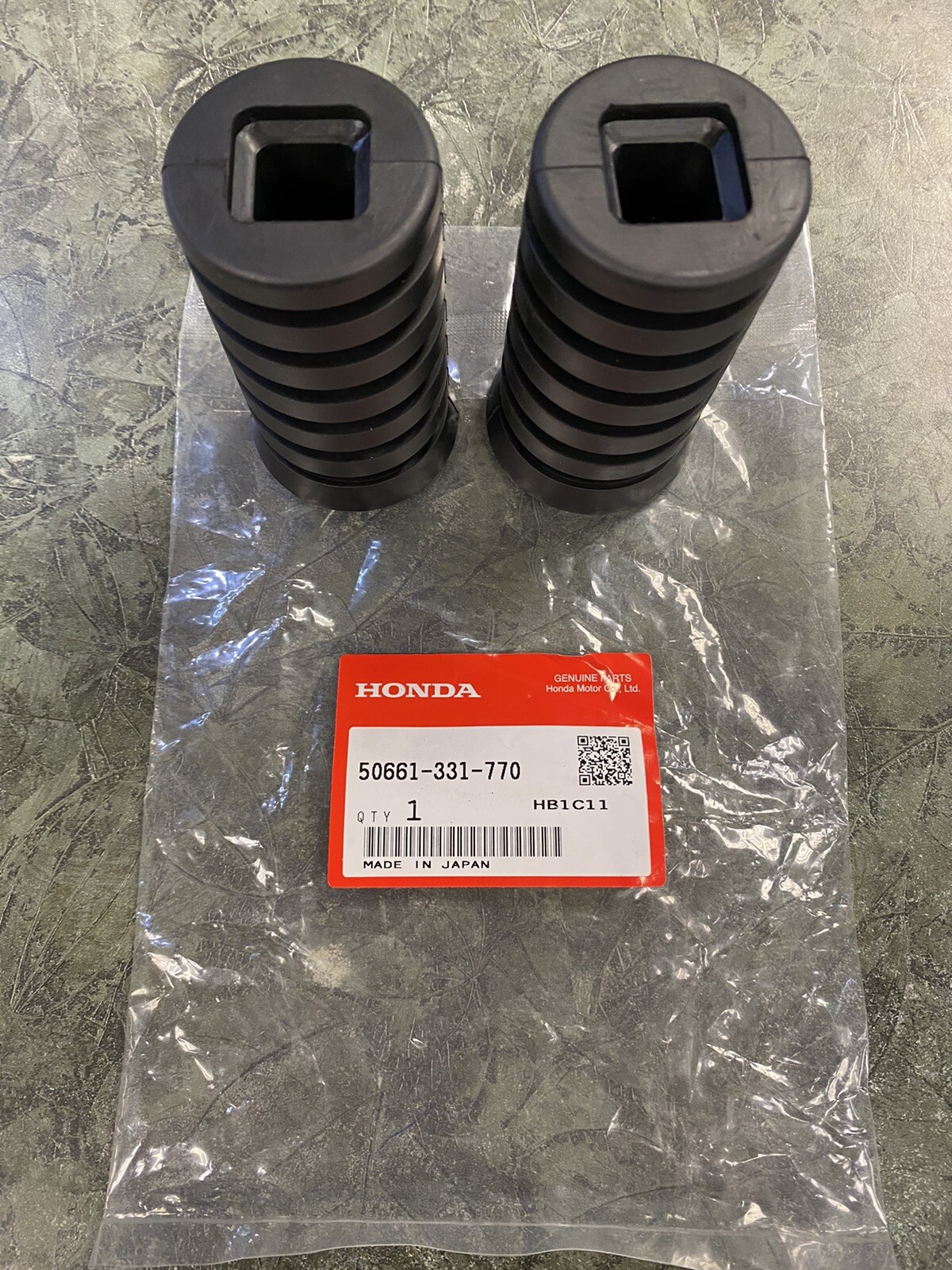 Set Of 2 OEM Honda Foot Peg Step Rubbers SL100 Z50 SL125 ST90 SL70 50661-331-770
