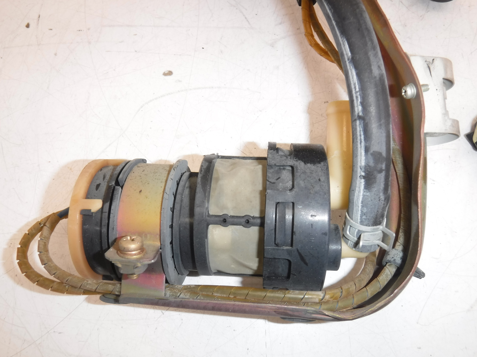 1996 honda goldwing 1500 OEM FUEL GAS PUMP W/ FLOAT SENDING UNIT