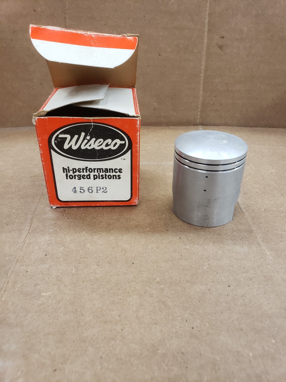 NOS WISECO PISTON (456P2) FITS SUZUKI RM 80 1977-1981 (PISTON ONLY)