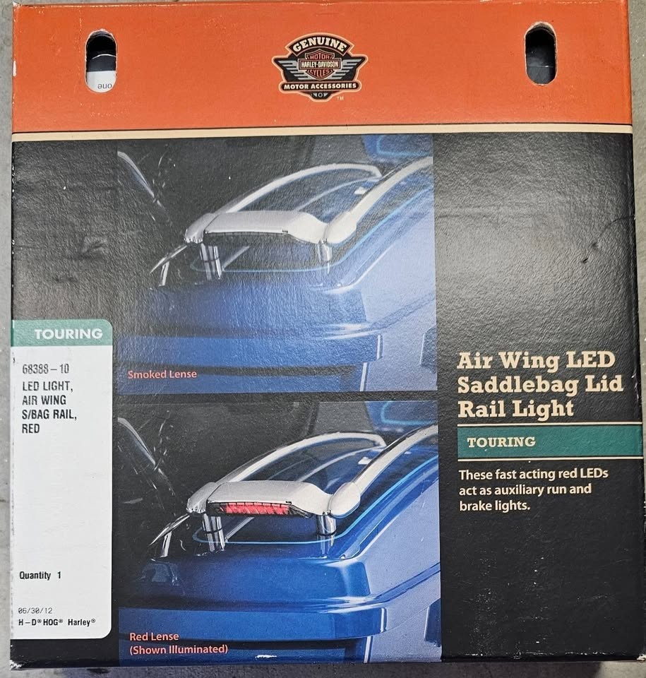 Genuine Harley-Davidson OEM NOS Touring Air Wing LED Rail Light Kit 68388-10