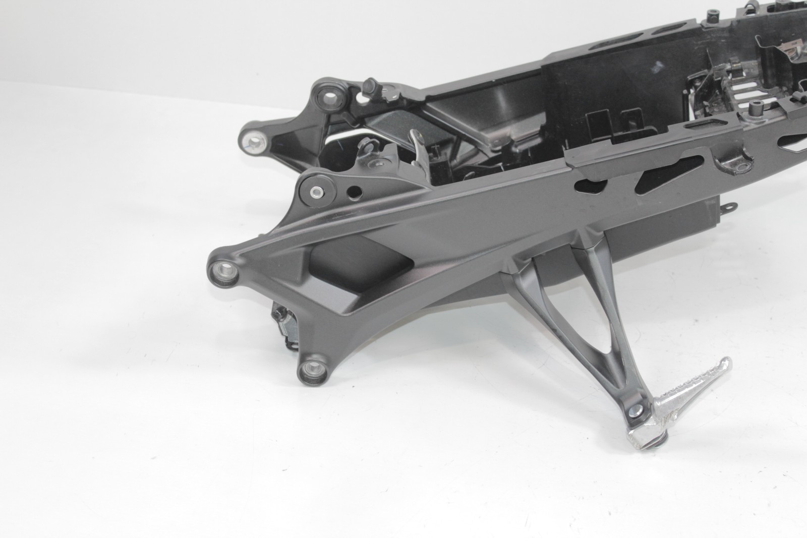 17-26 HONDA CBR1000RR REAR SUBFRAME BACK SUB FRAME STRAIGHT #0620