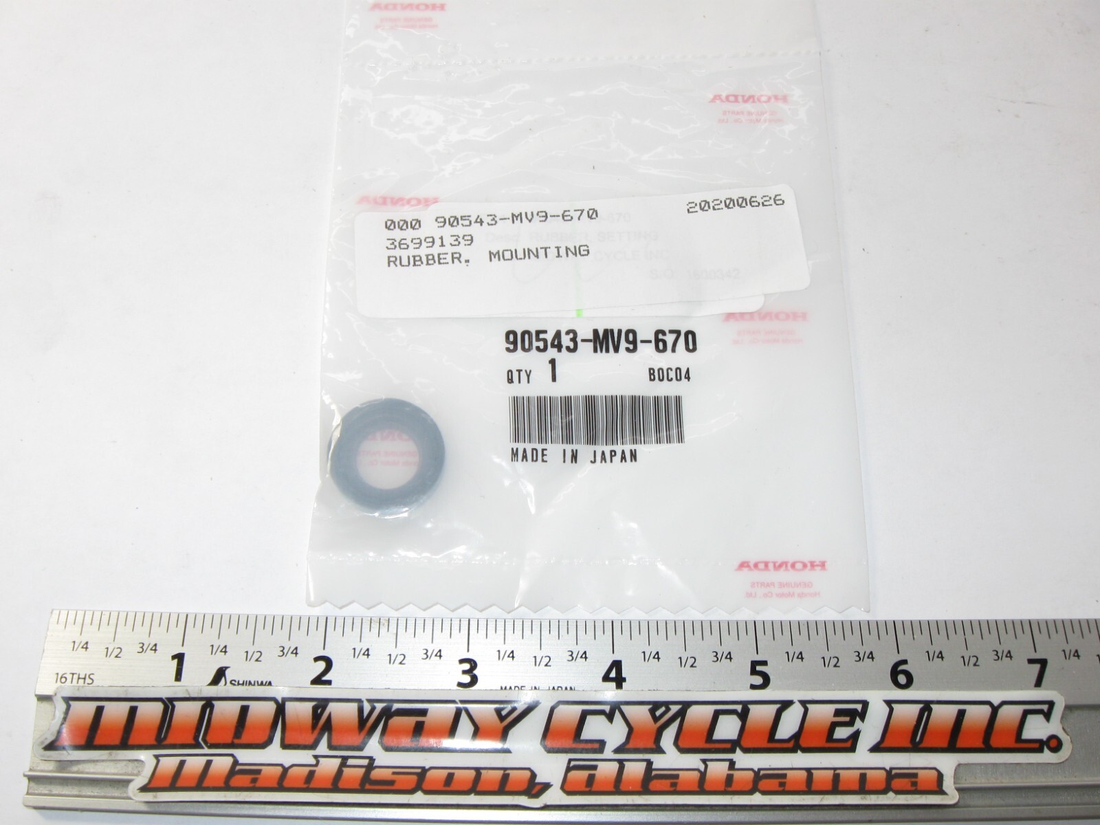 HONDA ARX1200 CB1000 NOS OEM CYLINDER HEAD BOLT RUBBER SETTING 90543-MV9-670 jh