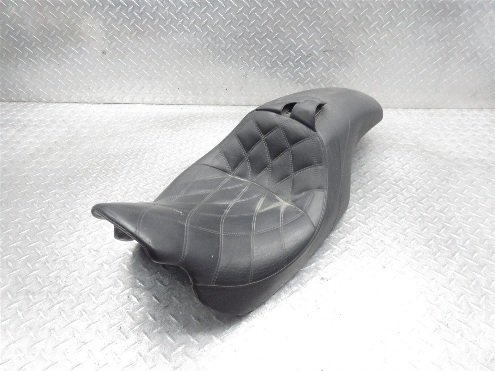 2010 10 Harley Davidson RoadKing FLHR CORBIN Seat Saddle Cushion Pad