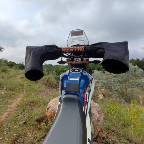 MOTORCYCLE HANDLEBAR MUFFS FOR WINTER & SNOW RIDING