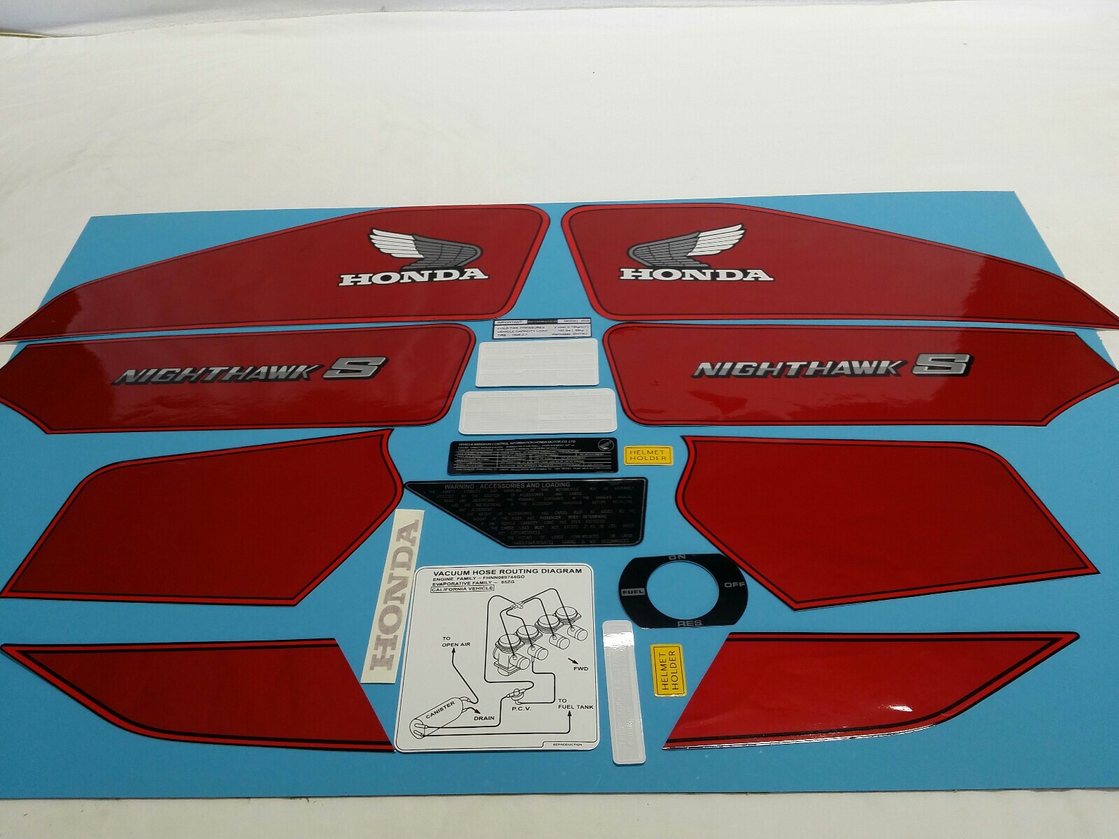 HONDA CB700SC CB700 1984 SIDE COVER FUEL TANK DECAL GRAPHIC SET (#H46)