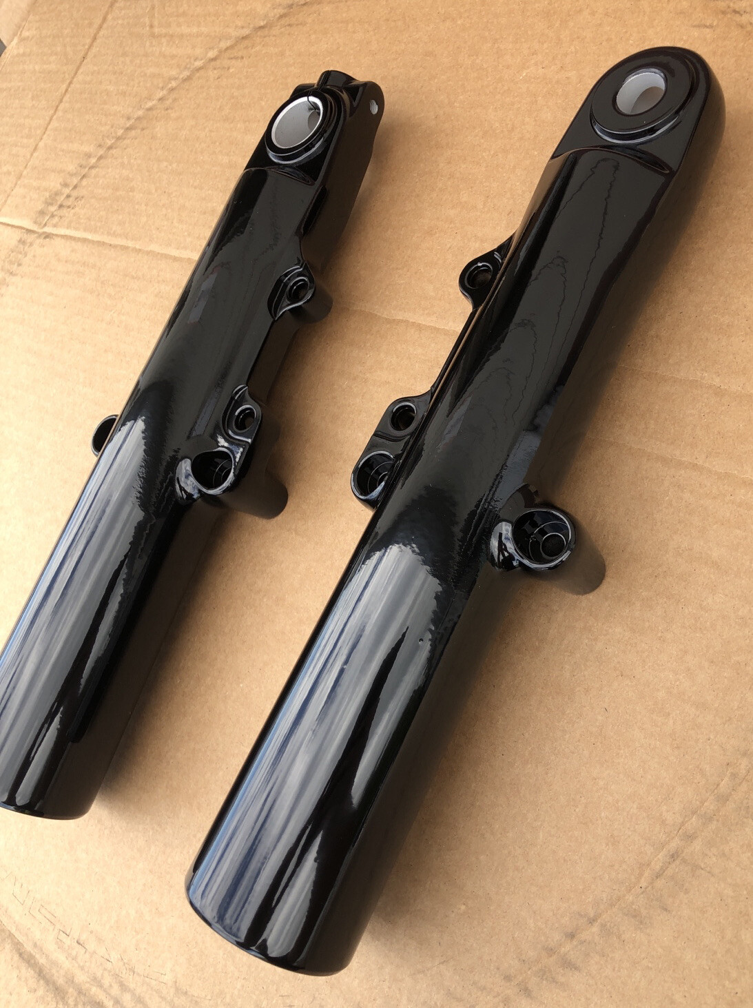 Harley FORK LEGS TRIKE touring FREEWHEELER TRI GLIDE FLT GLOSS BLACK POWDER COAT