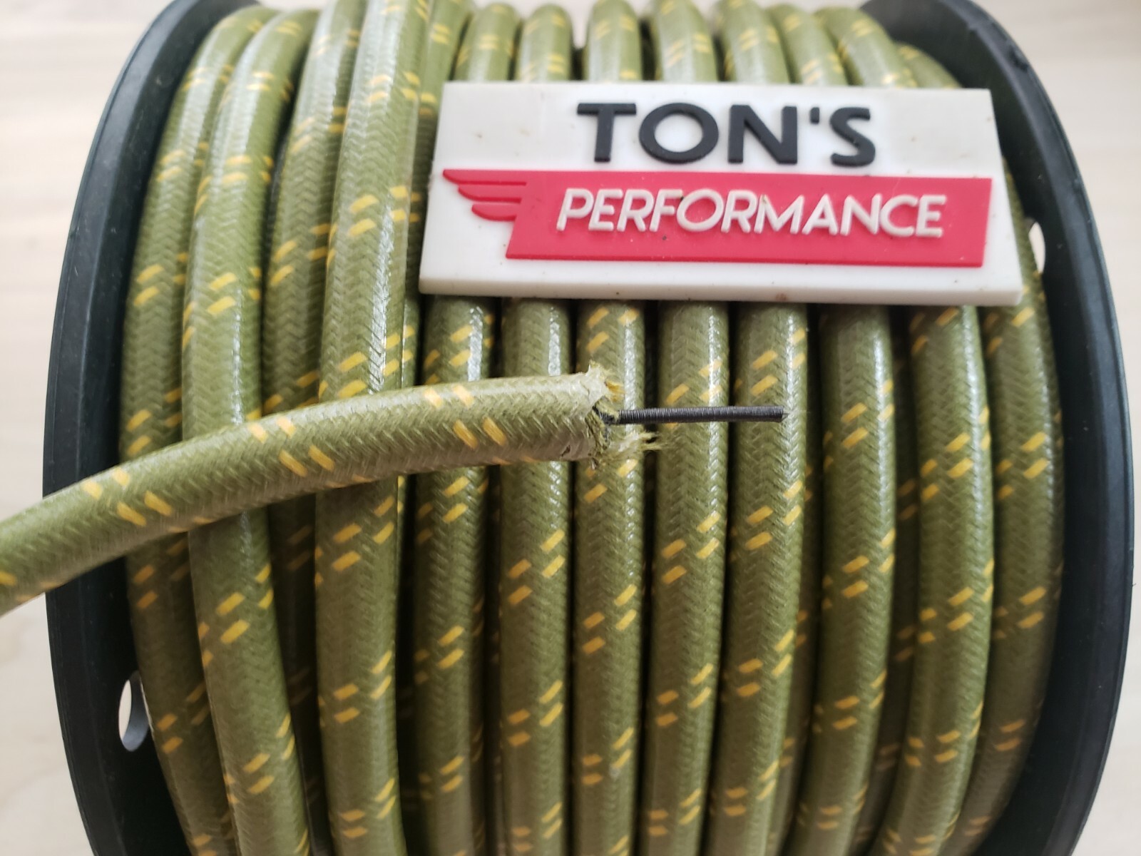 8mm SUPPRESSION CORE BRAIDED CLOTH Green with Yellow tracer SPARK PLUG WIRE foot