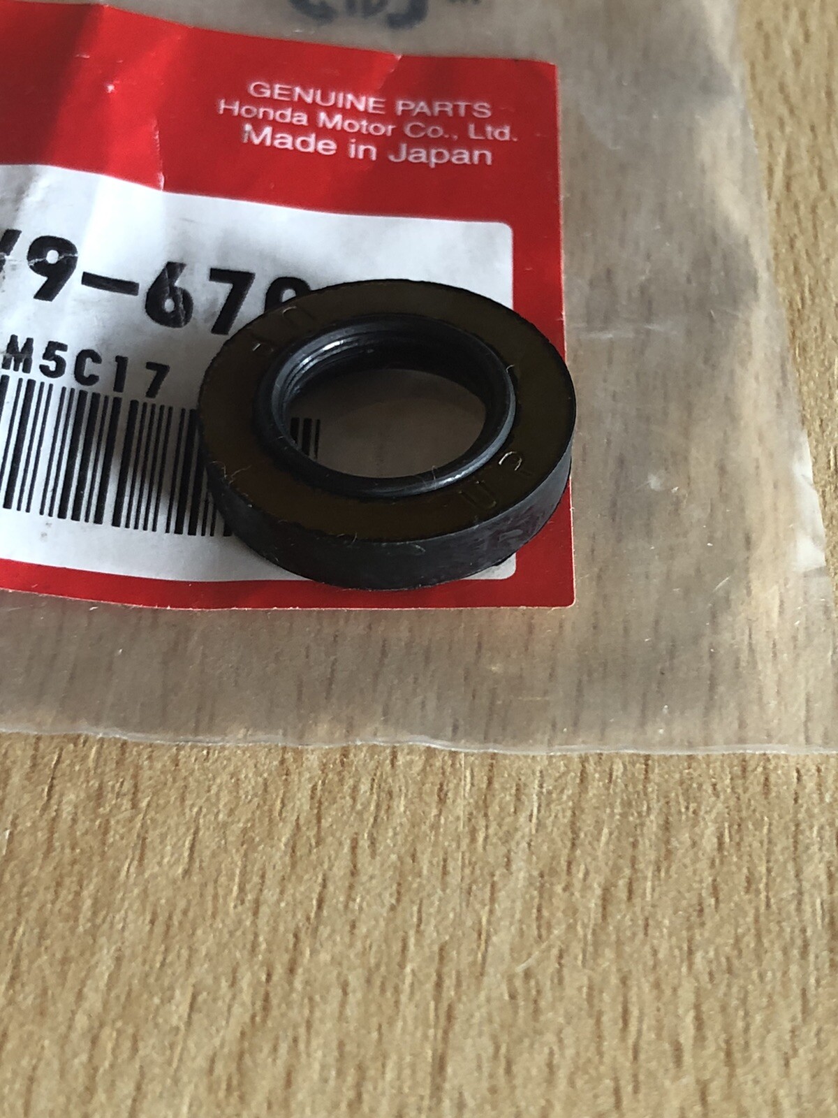 CB1000 CB1000R CB1100 CA250 New Genuine Honda Mounting Rubber 90543-MV9-670