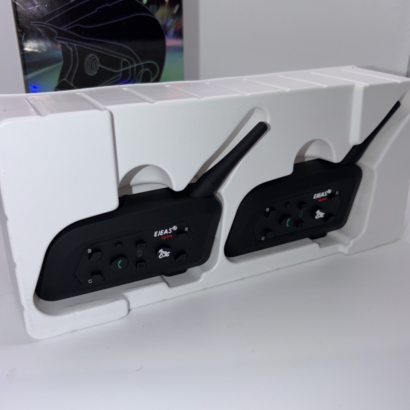 EJEAS V6 Pro+ Motorcycle Bluetooth Intercom 2-Pack 6 Rider 800M IP67 2026 USB-C