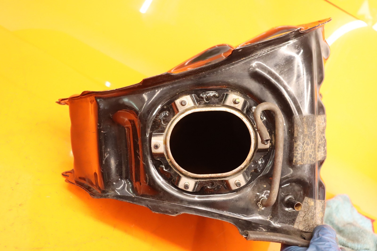 2005-2006 HONDA CBR600RR OEM GAS TANK FUEL CELL PETROL RESERVOIR