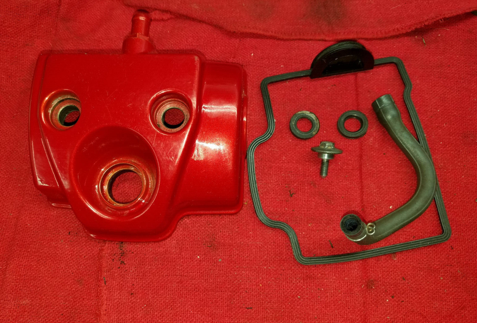 CRF250R HONDA 2007 HEAD COVER POWEDER COATED RED 12310-KRN-670