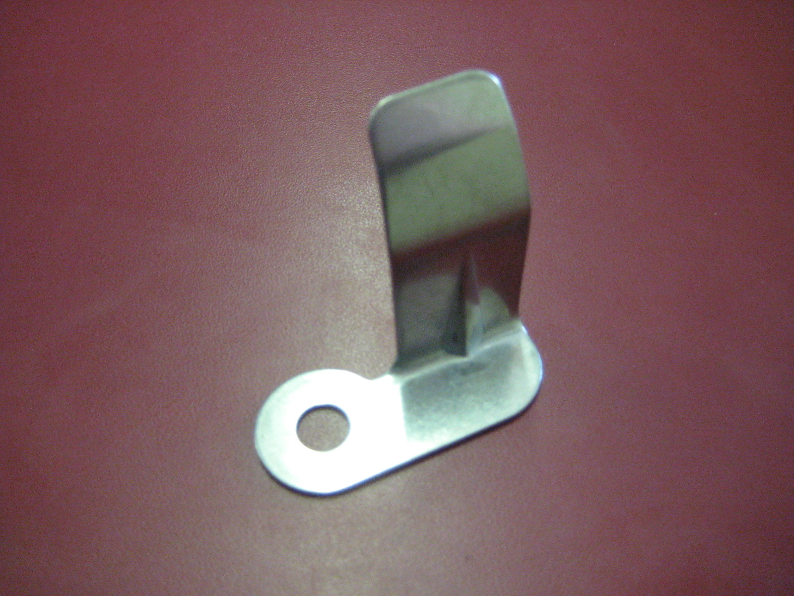 REGULATOR RECTIFIER PLUG RETAINER CLIP STAINLESS HARLEY STATOR