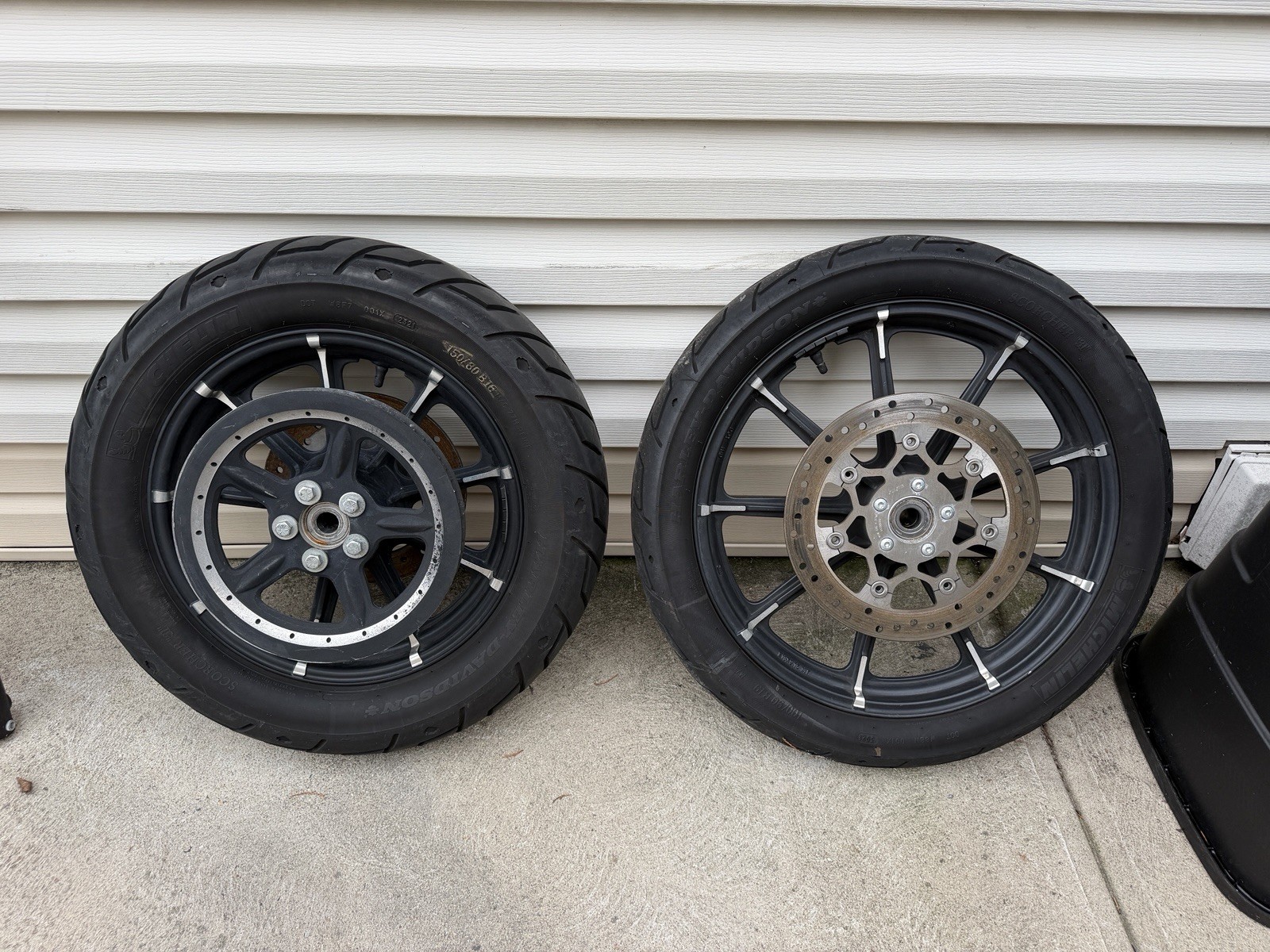 Harley-Davidson OEM 19″ x 2.15″ & 16″ x 3″ Sportster Iron 9 Spoke Mag Wheels!