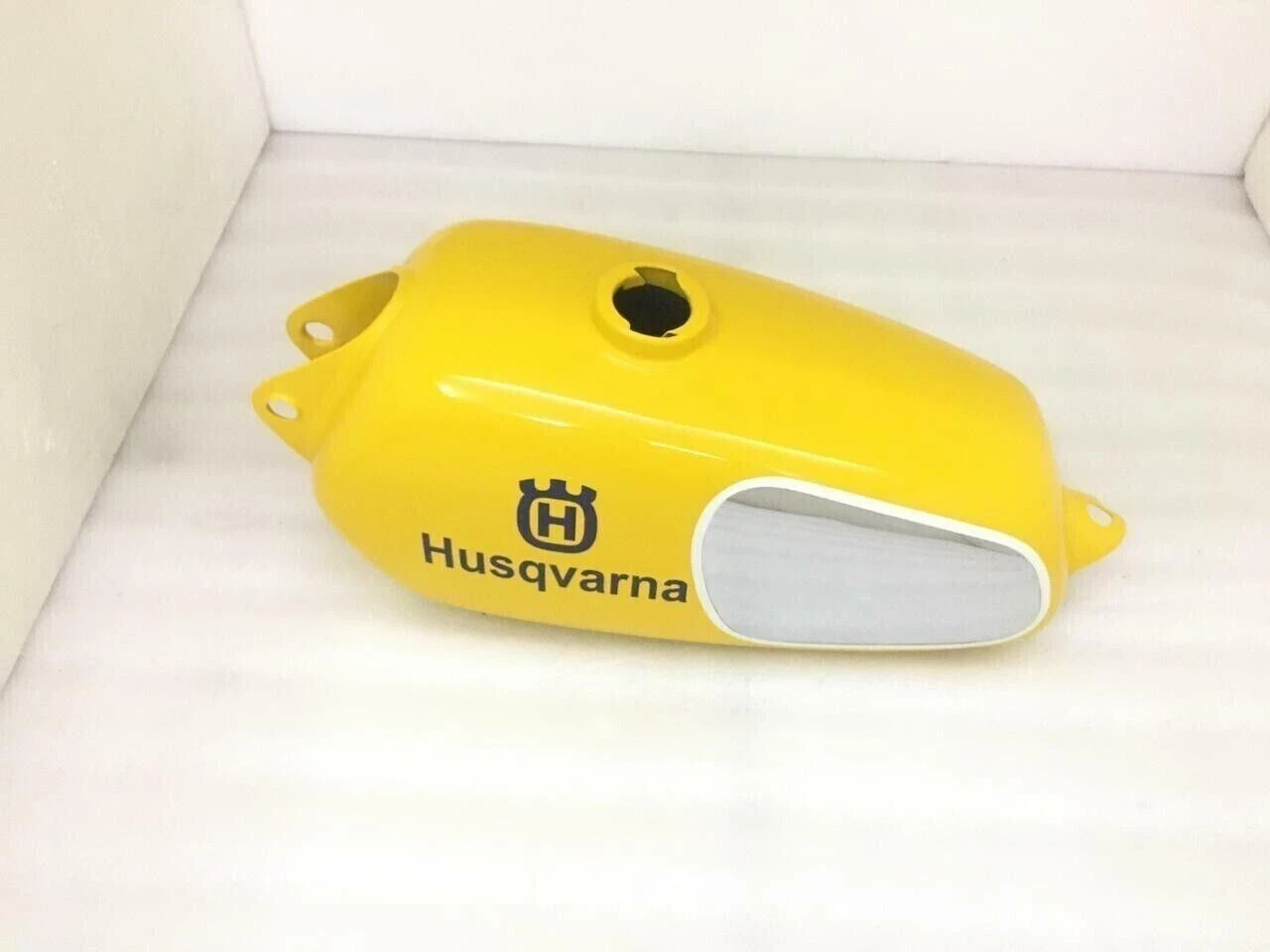 HUSQVARNA 1974 CR 250 WR 250 MAG Repro Alloy Polished & Yellow Painted Fuel Tank