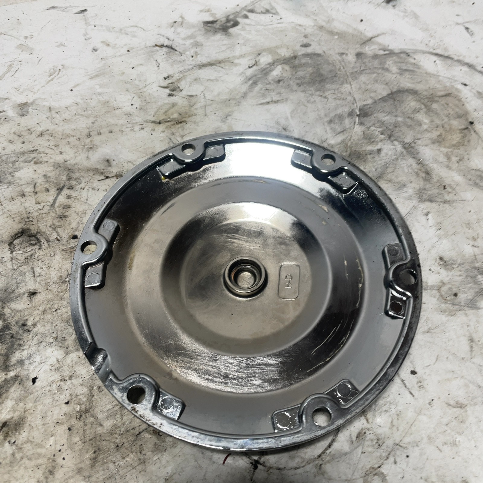04-20 Harley Sportster XL 883 1200 OEM Chrome Willie G Derby Cover