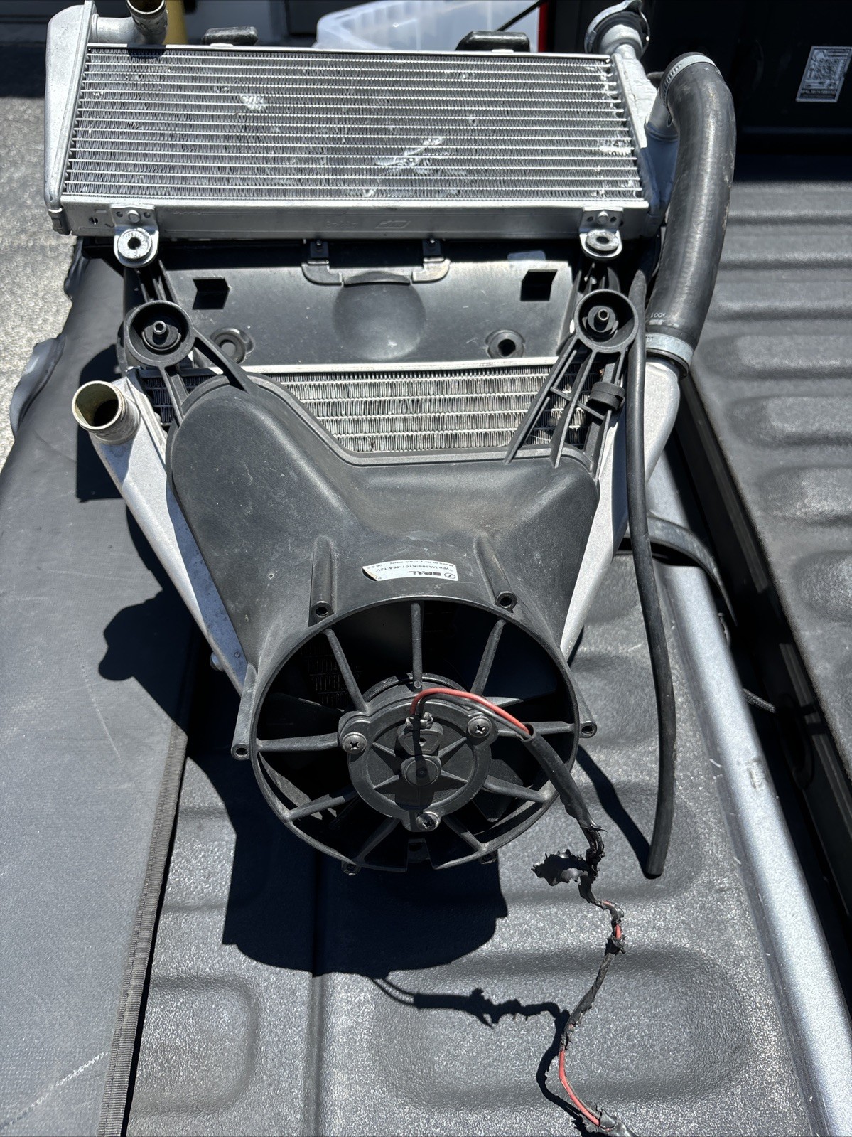 DUCATI PANIGALE 1199 1299 959 899 GENUINE OEM WATER COOLED RADIATOR S + fan