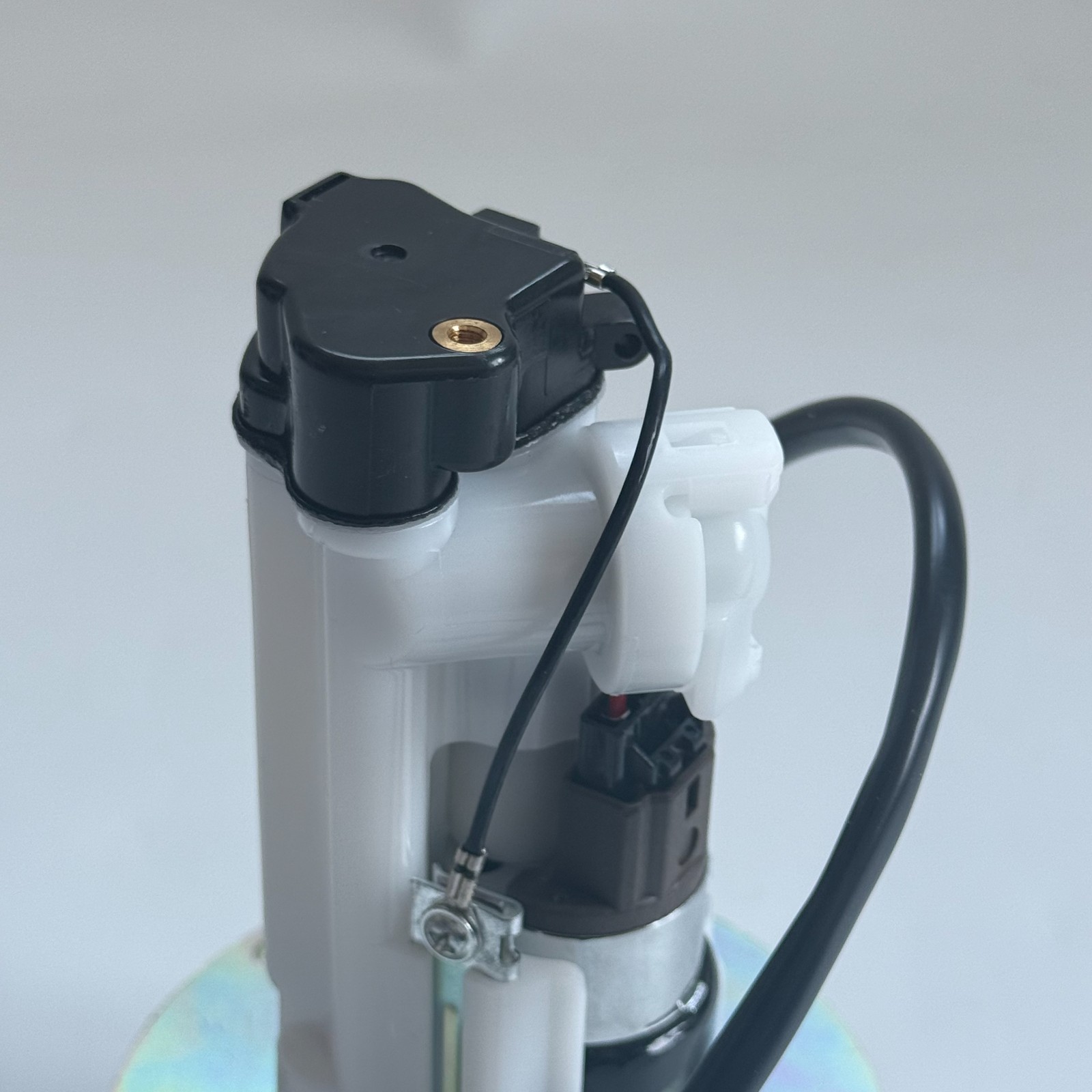 Fuel Pump Assembly 49040-0008 For Kawasaki Vulcan 1600 Classic Nomad 2003-2008
