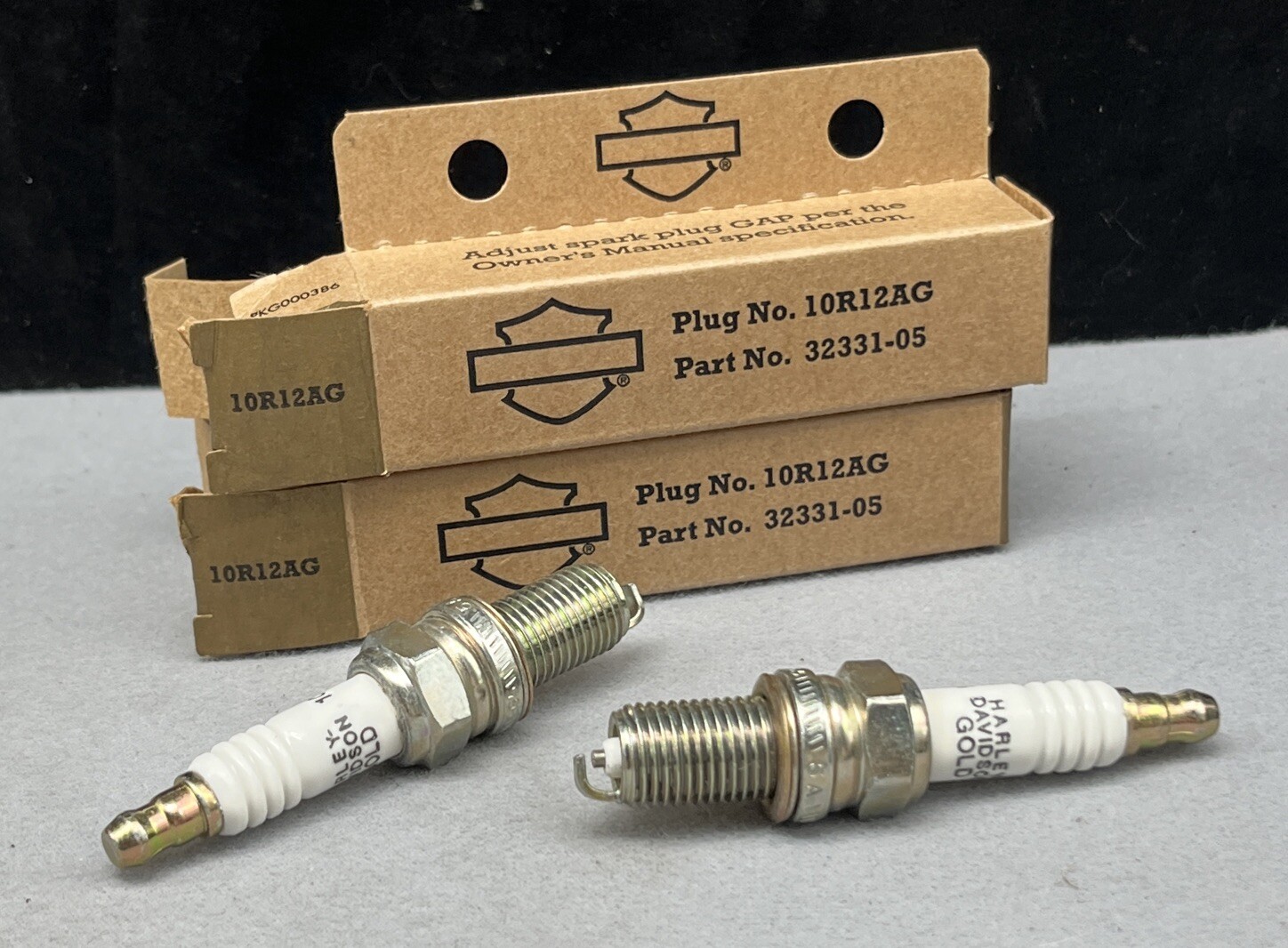 CC@16.50 New Oem Harley Vrod Vrsc Gold Spark Plug Pair 10r12ag Part # 32331-05