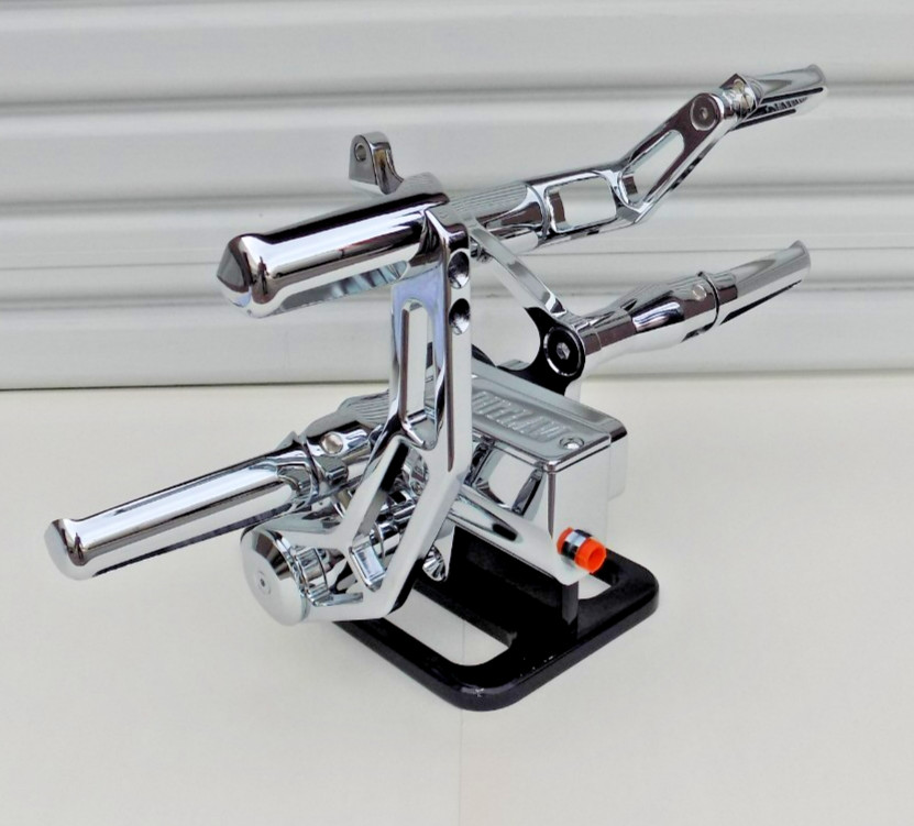 OUTLAW CHROME FORWARD CONTROLS KIT FOR 2000-2017 SOFTAIL HARLEY FXST/FLST