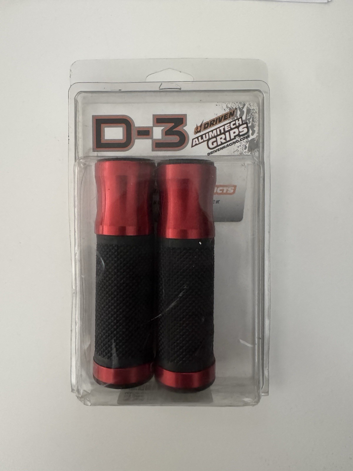 D3 Driven Alumitech Grips Fits 7/8 Bars Red and Black 04-08 Yamaha R1