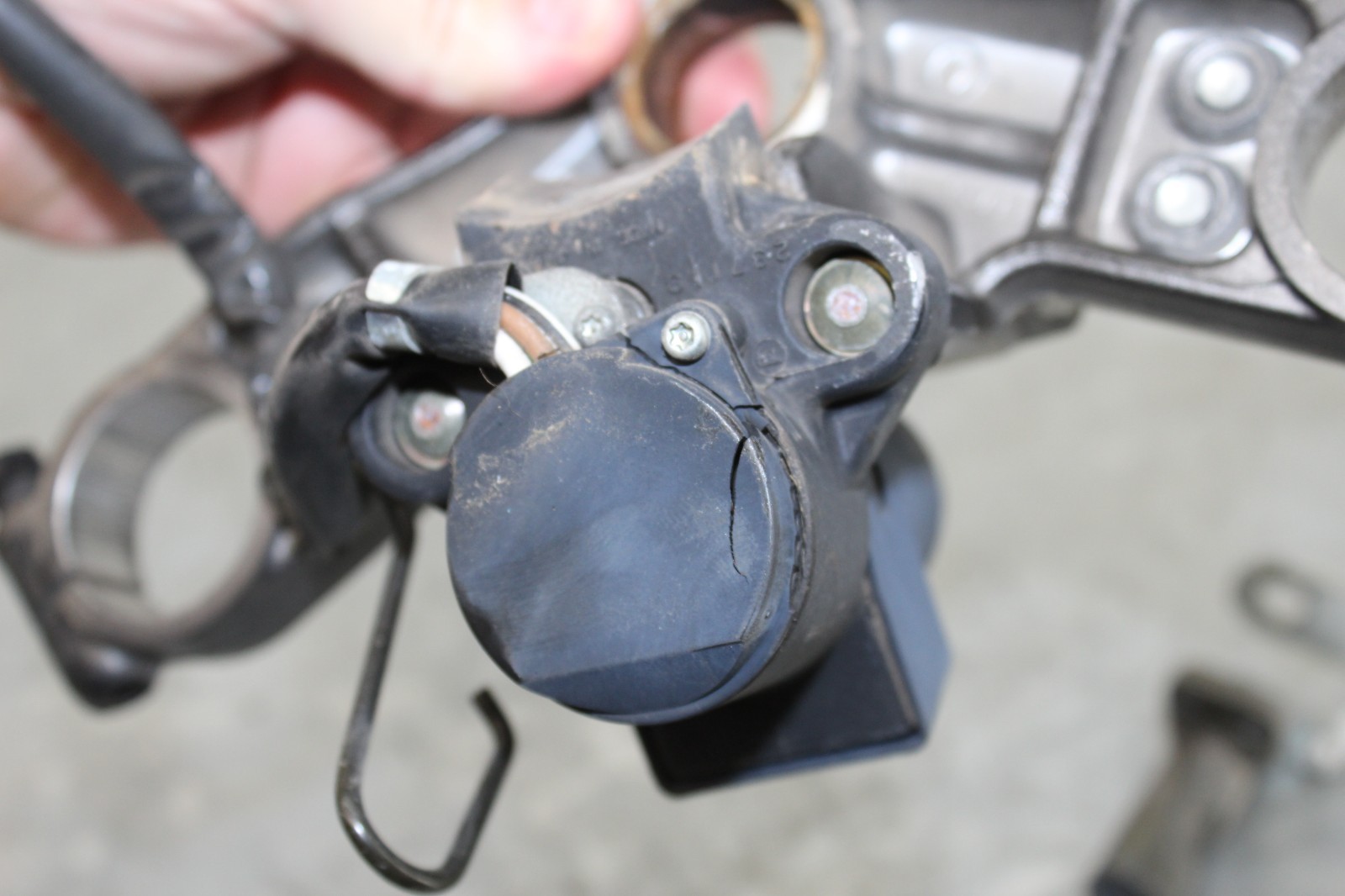 88-07 KAWASAKI NINJA 250R EX250 OEM TRIPLE TREE IGNITION LOCK SET KEY STARTER