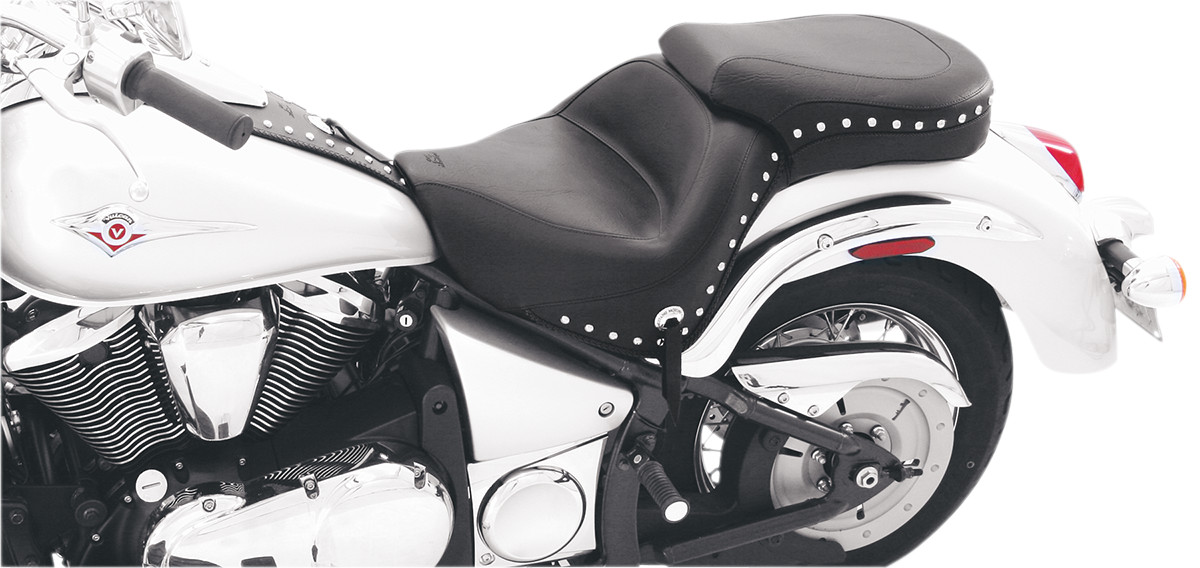Mustang Wide Touring One-Piece Seat Studded 76126