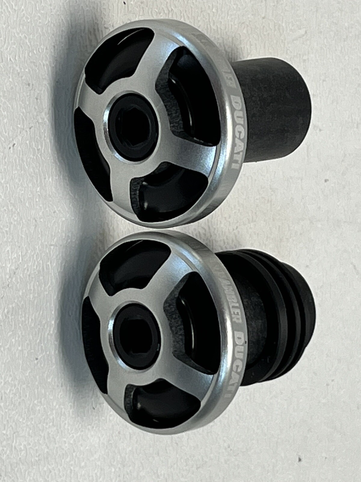 New Ducati Performance Scrambler Pair Aluminium Handlebars Weights 97380271A