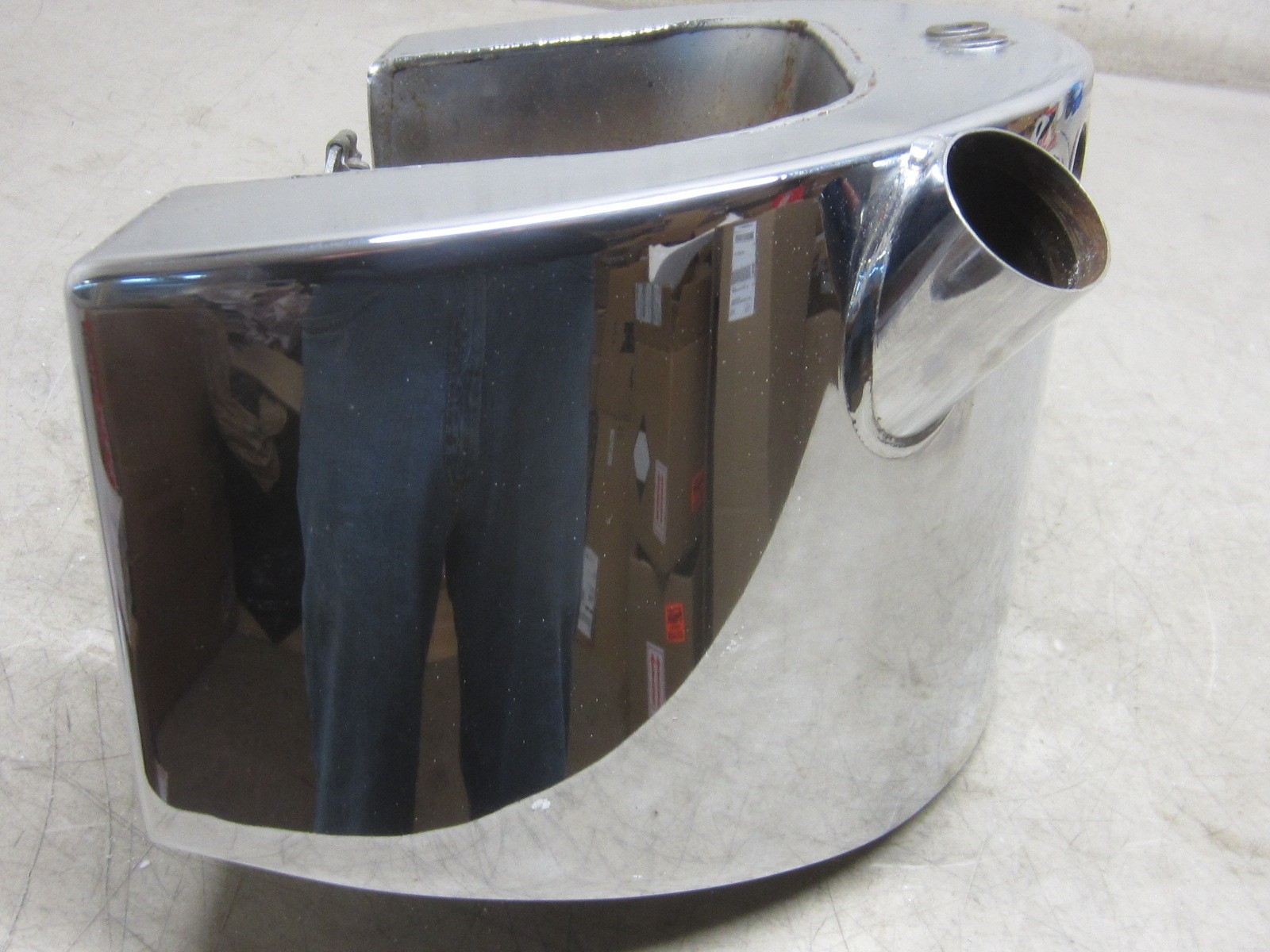 Harley ’02 FXSTD chrome oil tank, 62498-00, no leaks, good shape, used #4880