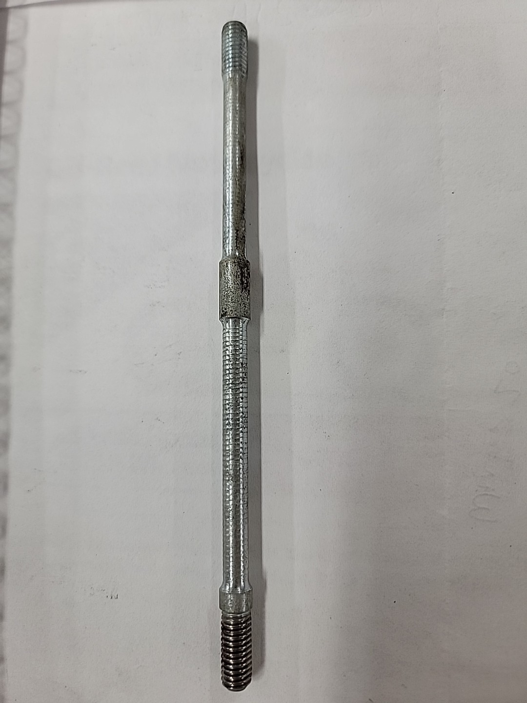90032-001-010 NOS HONDA CA100 CA102 CA105T CA110 CYLINDER STUD BOLT #20