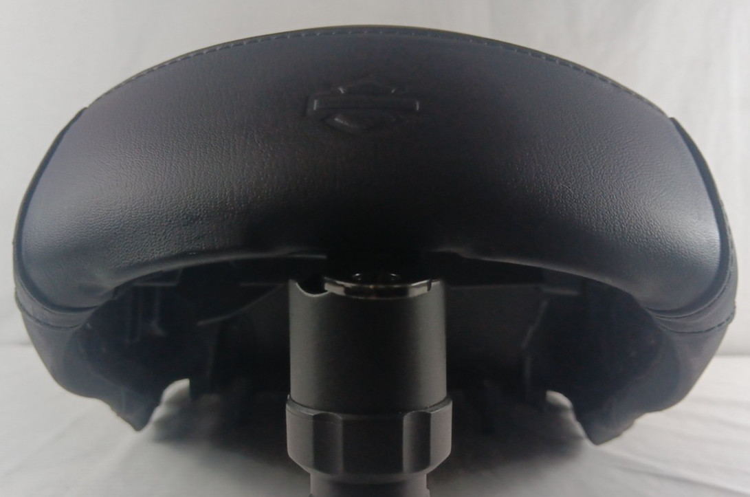 HARLEY-DAVIDSON GENUINE 24-UP TOURING STREET ROAD GLIDE 2-UP SEAT 52000631
