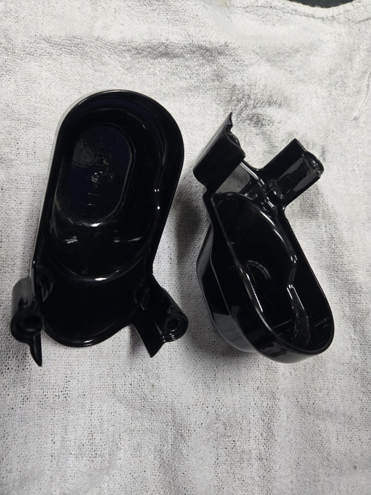 Harley Davidson Bar & Shield Gloss Rear Axle Cover Kit – Sportster – 43013-09a