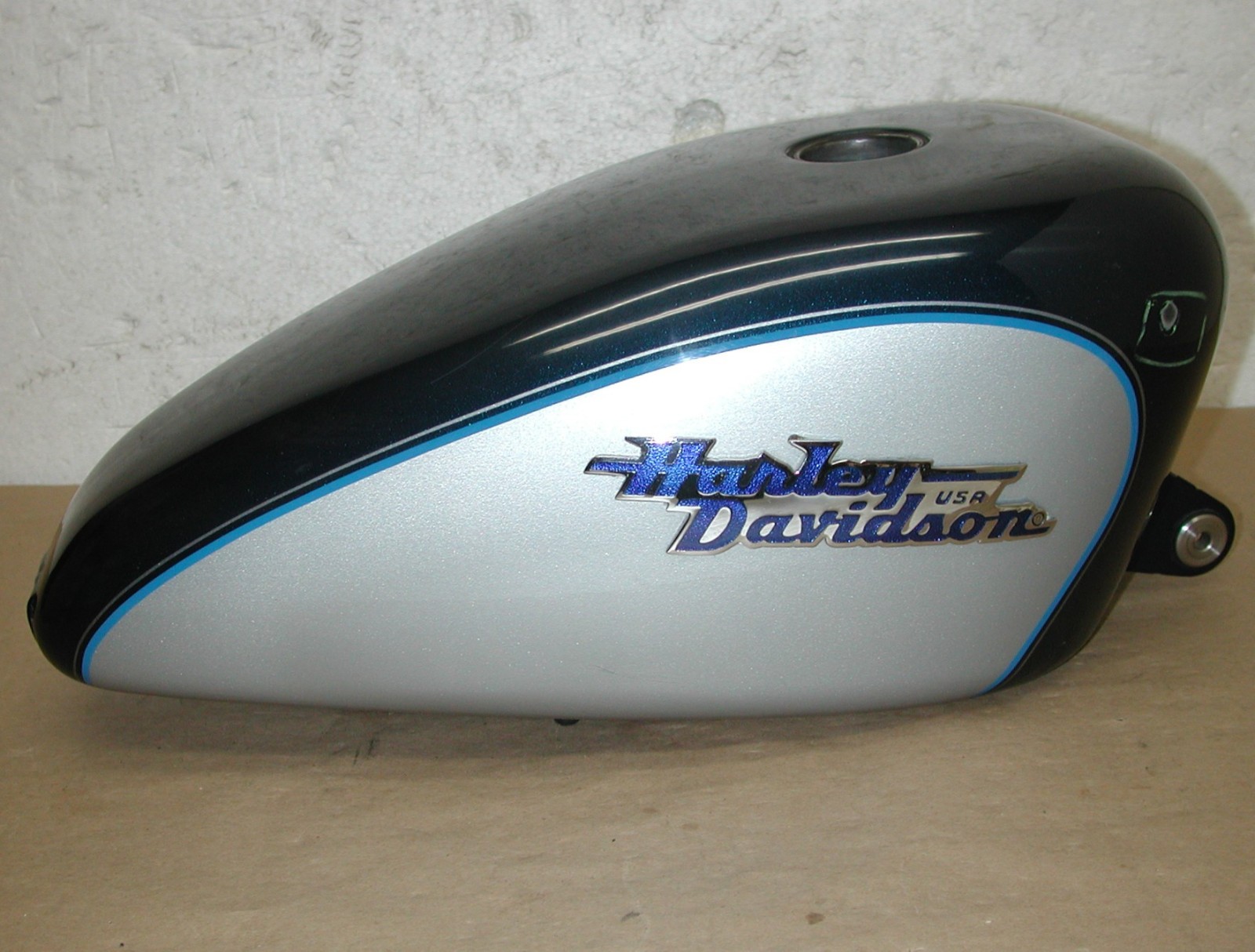 HARLEY DAVIDSON Sportster XL1200 XL883 1998-2003 OEM 61348-03 Fuel Gas Tank
