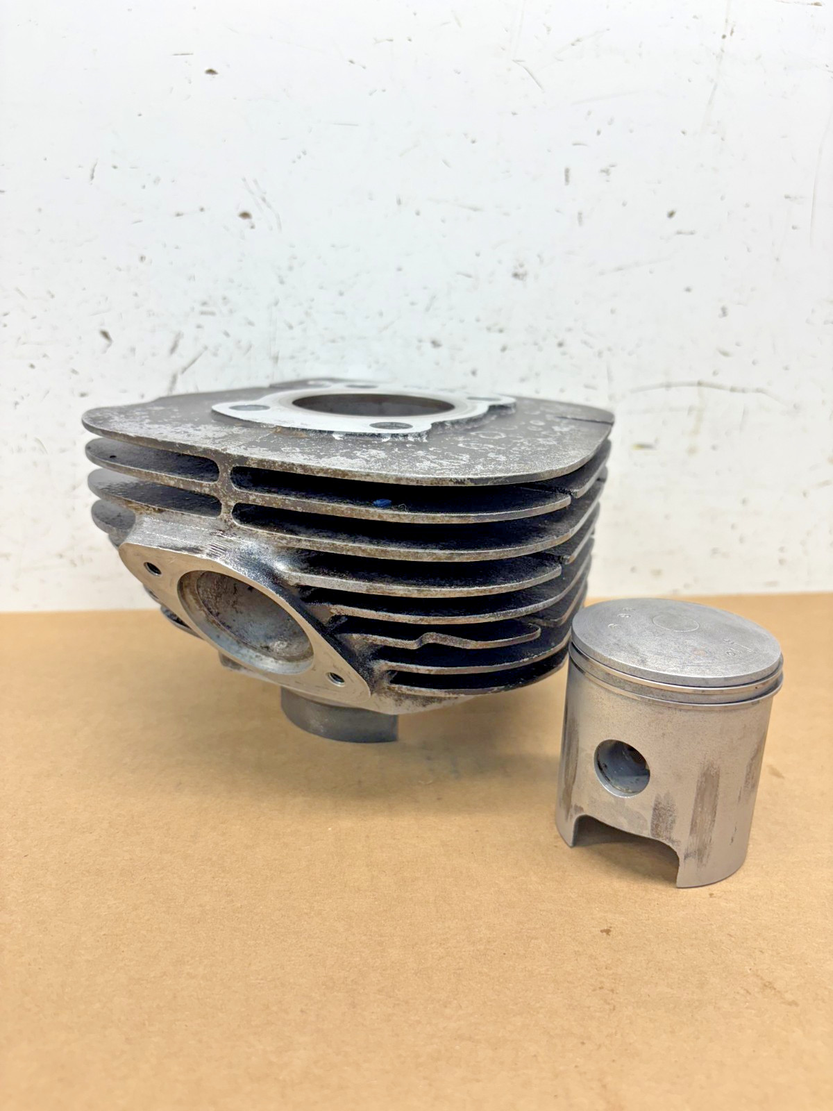 Yamaha AT2 AT3 125 Engine Cylinder and Piston / Jug / 56mm STD/ 316-11311-02-00