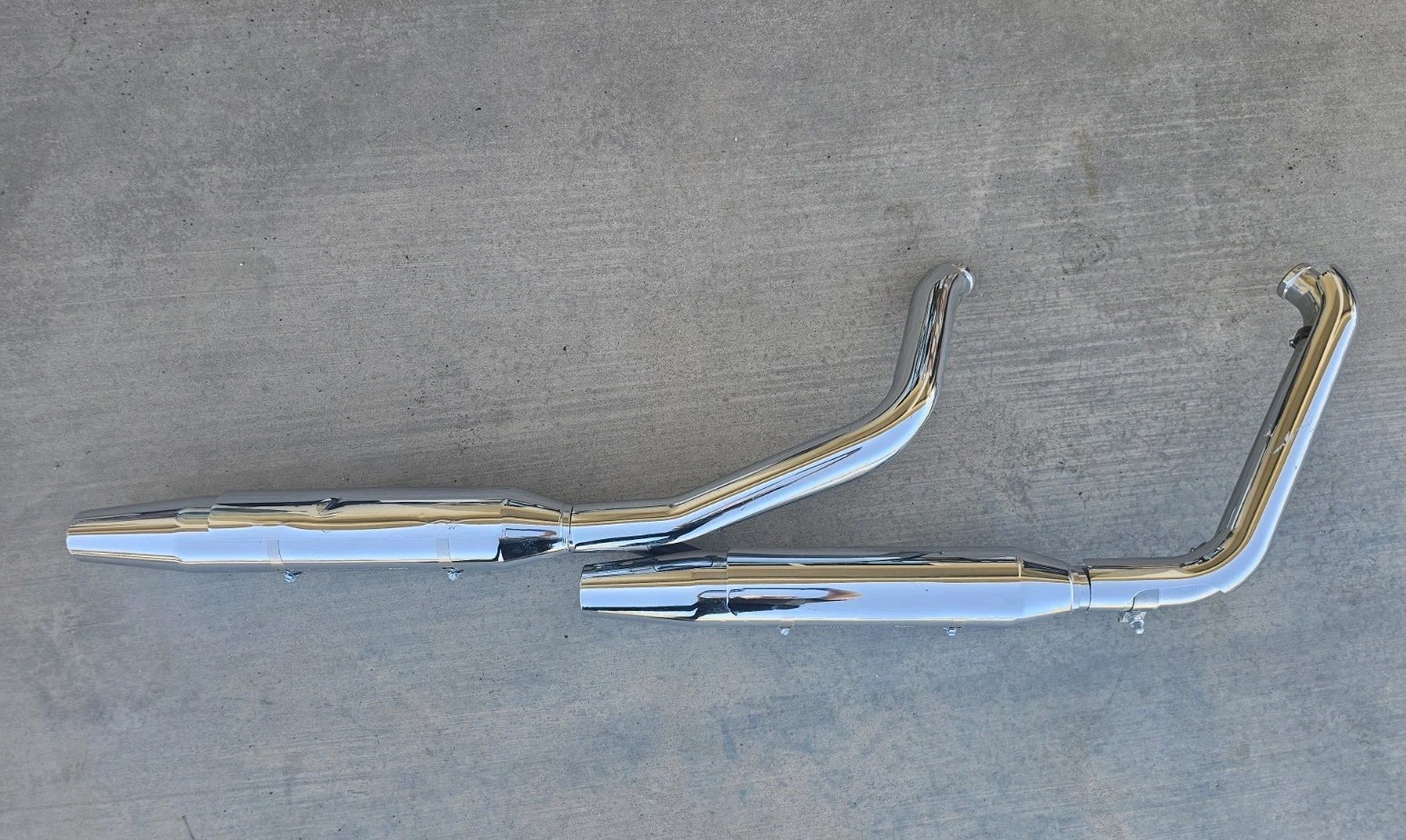 Harley 04 Heritage Softail Exhaust Header Pipes Muffler *Local Pickup Only*