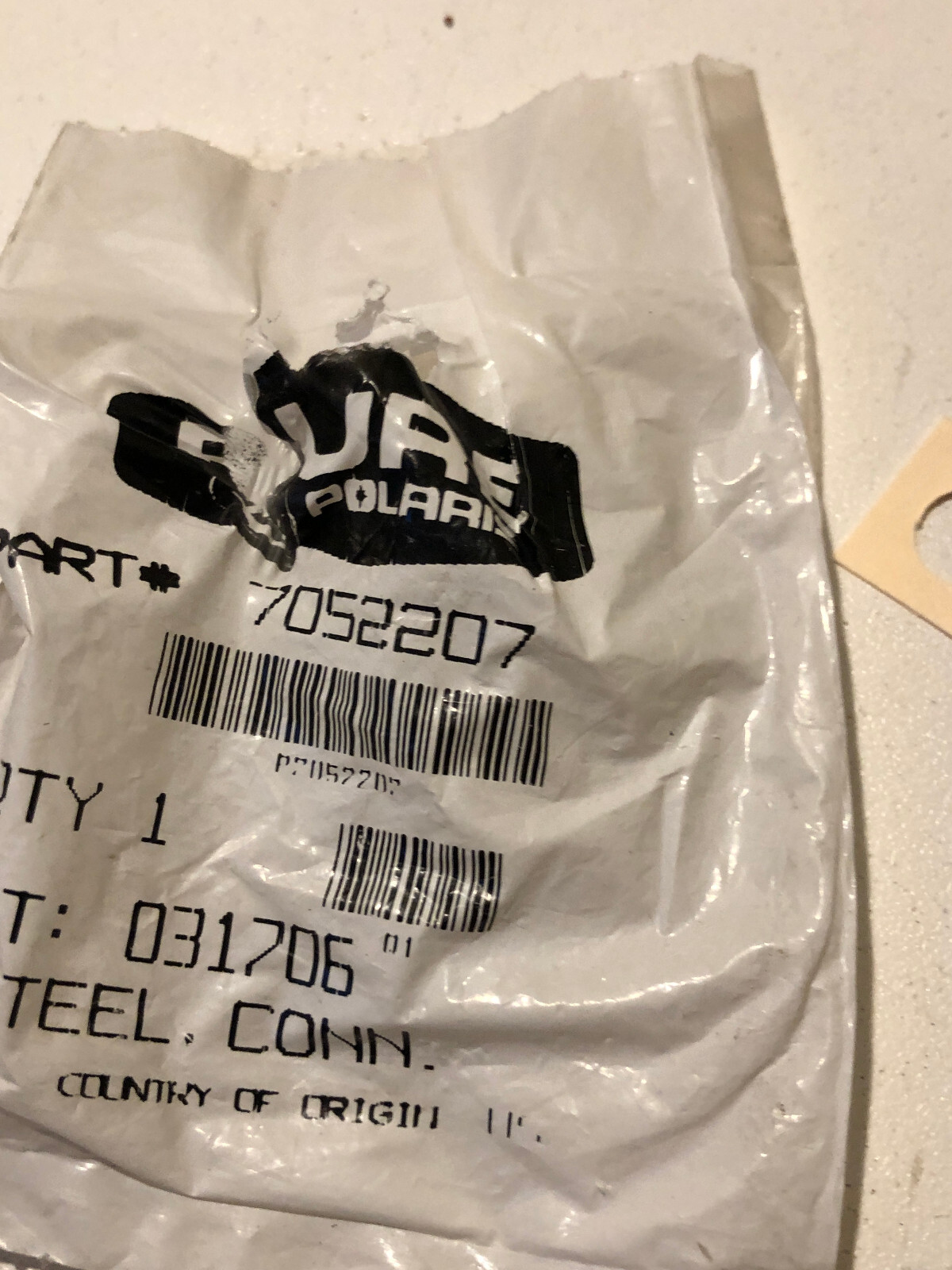 NOS OEM Genuine Polaris Press In Fitting Straight P/N 7052207 NEW