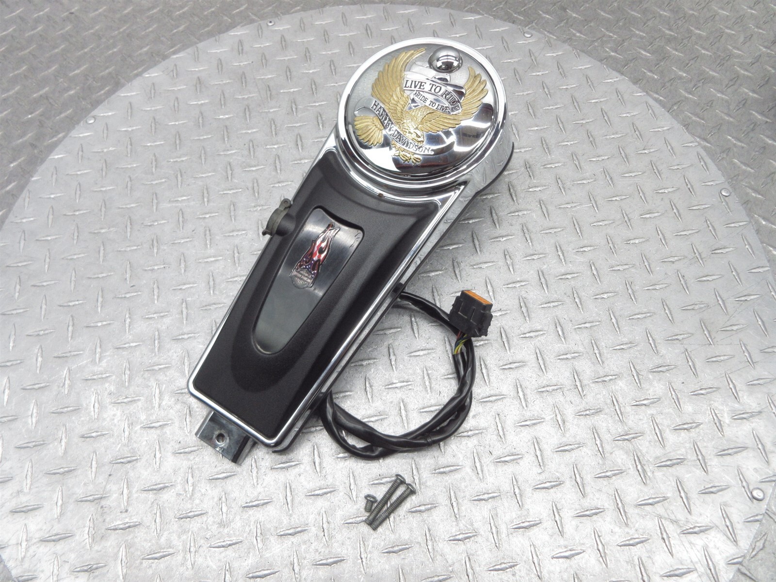 2006 06 Harley Electra Glide Ultra Classic FLHTCUI Center Tank Console Cover
