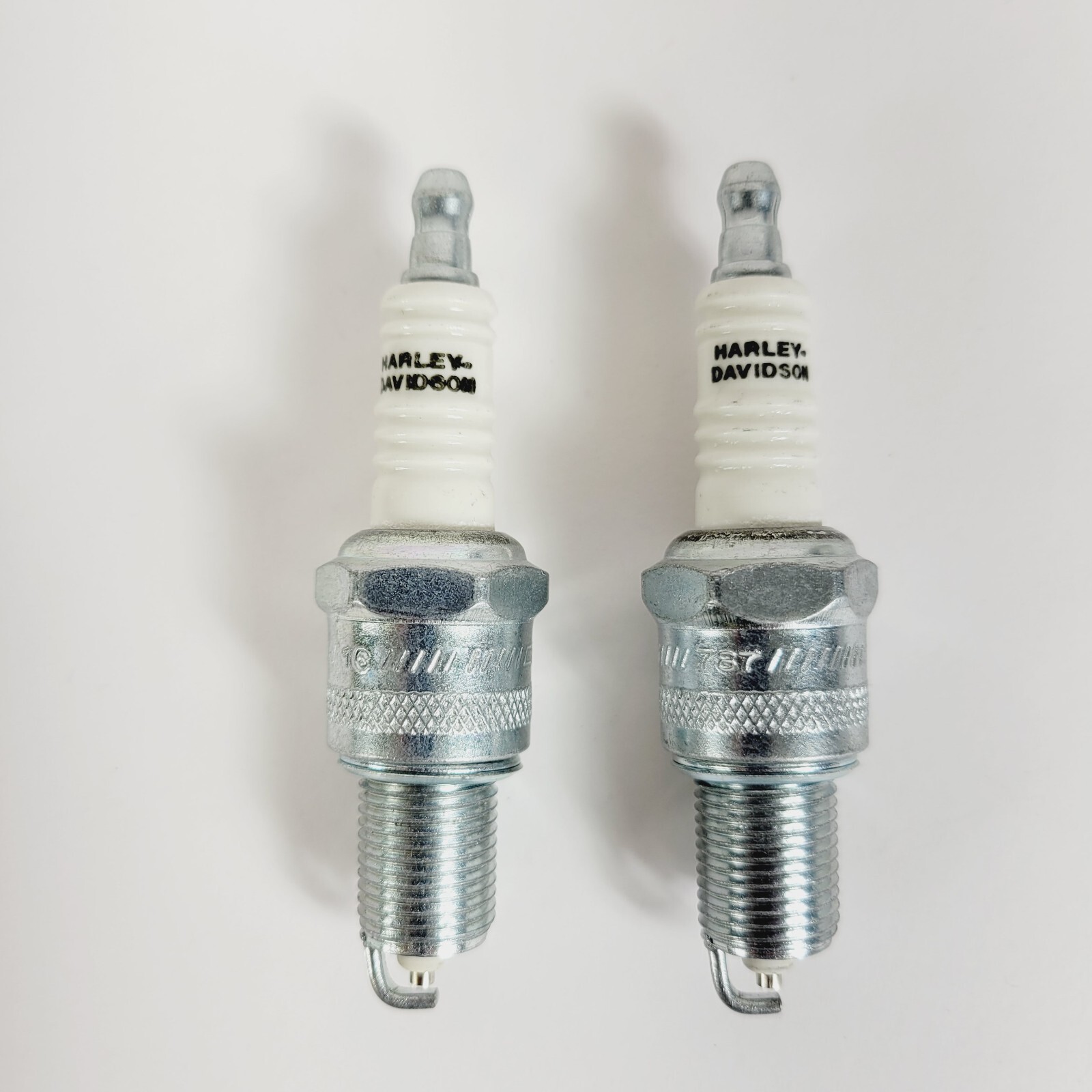Harley Davidson OEM 78-99 Shovel Head & Evo Spark Plugs 5R6A 32342-04